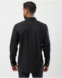 Wayver - The Button-Down Oxford Shirt
