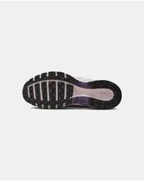 Nike - P-6000 SE - Women's