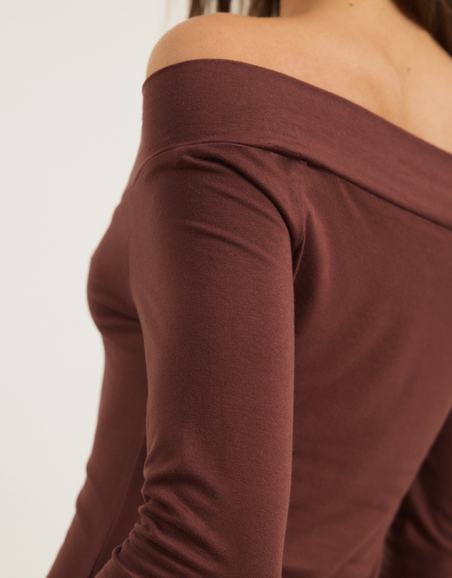 Atmos&Here - Lottie Off The Shoulder Long Sleeve Top