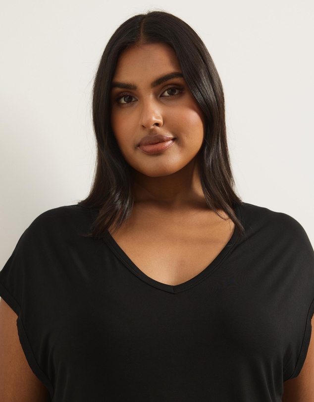Atmos&Here Curvy - Cap Sleeve Scoop Neck T-Shirt In Jersey