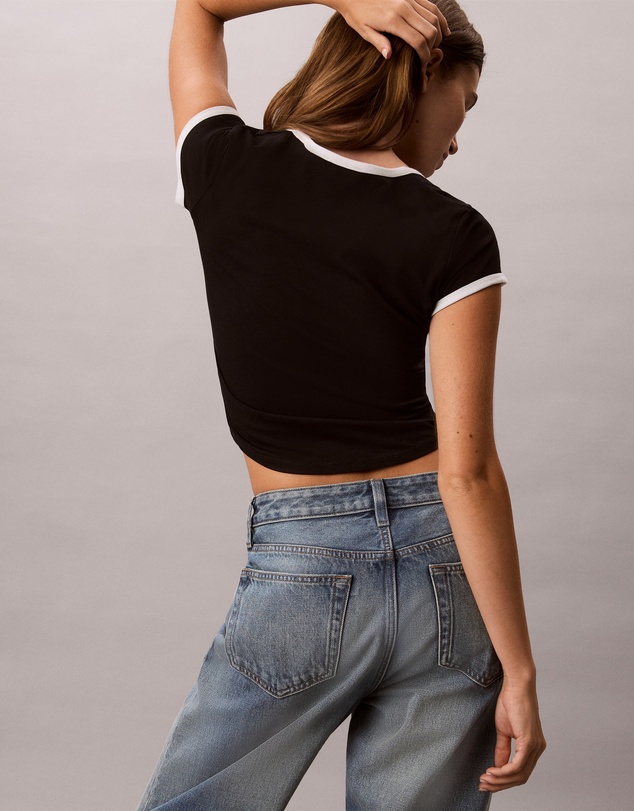 Calvin Klein Jeans - Monologo Scoopneck Baby Tee