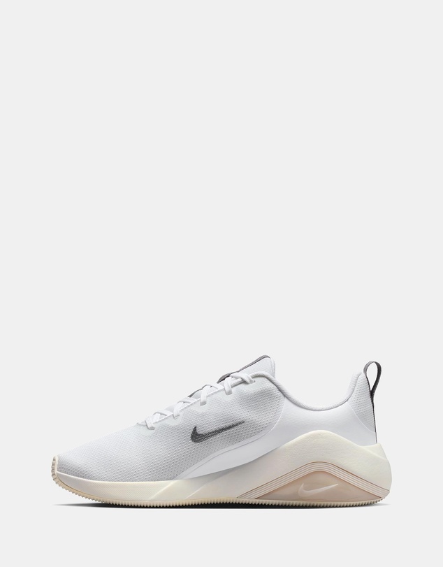 Nike - Bella 7 - Women's
