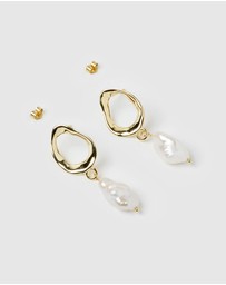 Izoa - Forbidden Earrings