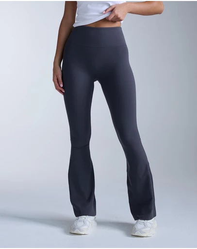 2XU - Fluid Hi-Rise Flare Pants