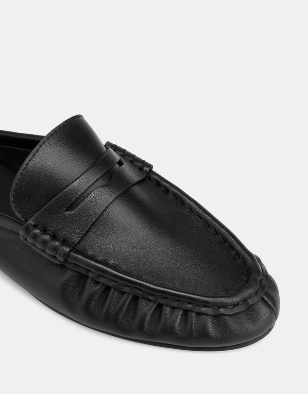 Wittner - Bronn Casual Flats Black Leather