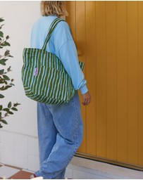 Mosey Me - Strokes Quilted Bag - Guacamole