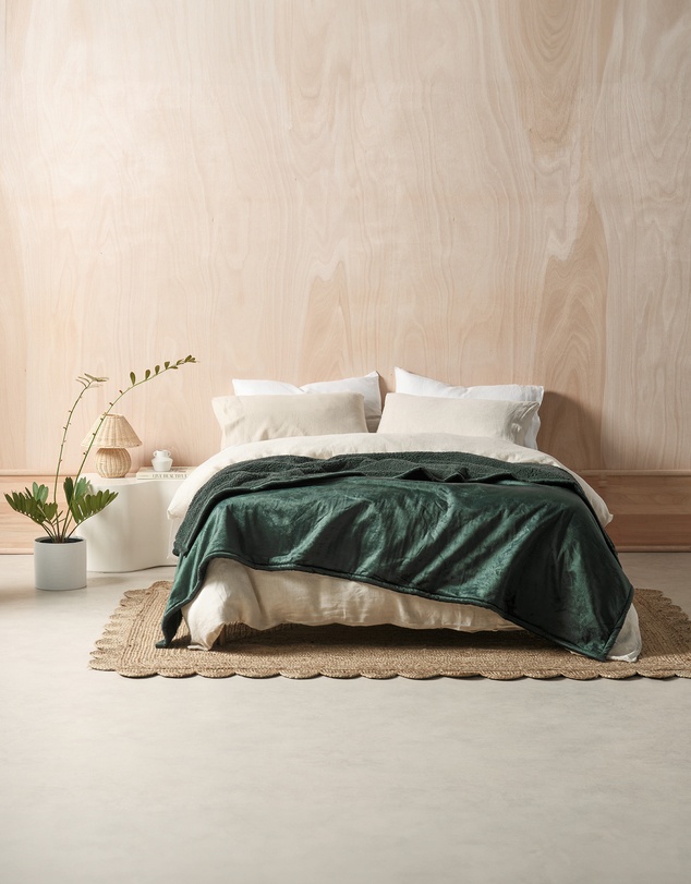 Linen House - Sena Blanket