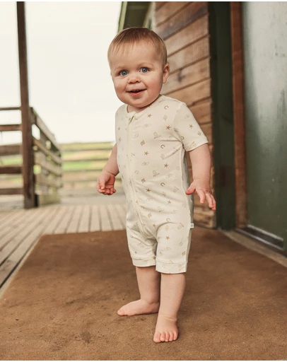 Kynd Baby - Essential Short Sleeve Onesie in Country Pristine