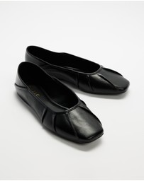 Dazie - May Gathered Ballet Flats