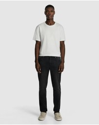 yd. - Lennon Slim Jean