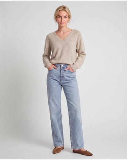 SILK MAGNOLIA - Merino Wool V-Neck Jumper