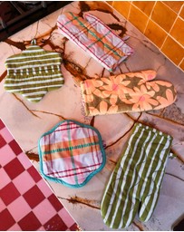 Mosey Me - Strokes Oven Mitt - Guacamole