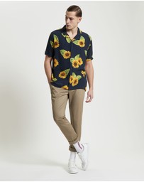 Ben Sherman - Sunflower Print Short Sleeve Shirt