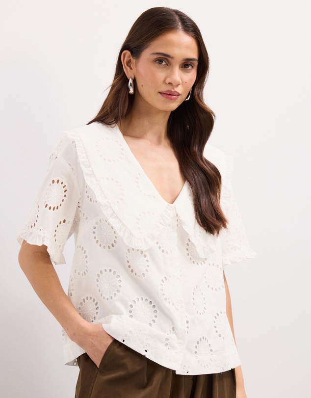 The Fated - Calista Broderie Blouse