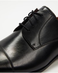 Florsheim - Cross Shoes