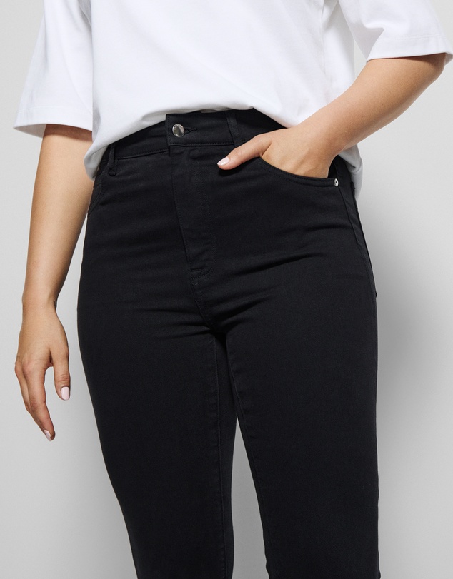 Commonry - Skinny Leg Jean
