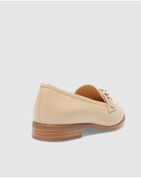Easy Steps - Gala