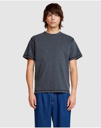 Larriet - Blind Tee