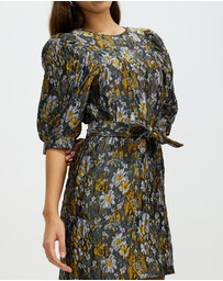 Grace Willow - Rei Jacquard Dress