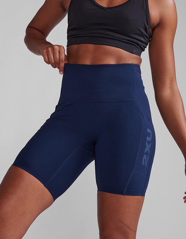 2XU - Form Stash Hi-Rise 6 Inch Compression Shorts with Pockets