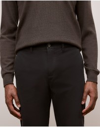 Trenery - Slim Fit Chino in Black
