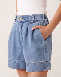 Ceres Life - Billie Pleat Front Short