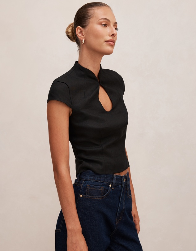 Forever New - Ayla Keyhole Linen Top