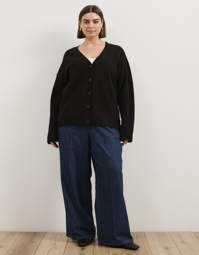 Atmos&Here Curvy - Tiana Fluffy Knit Cardigan