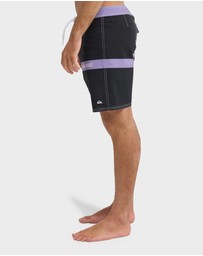 Quiksilver - Mens Surfsilk Straight 18