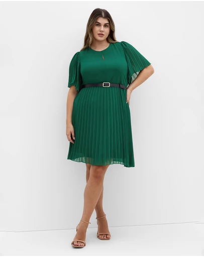 City Chic - Newberry Street Pleat Dress