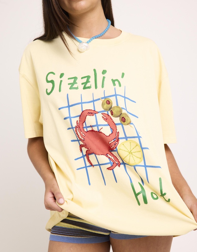 Subtitled - Sizzli'N Hot Oversized T-Shirt