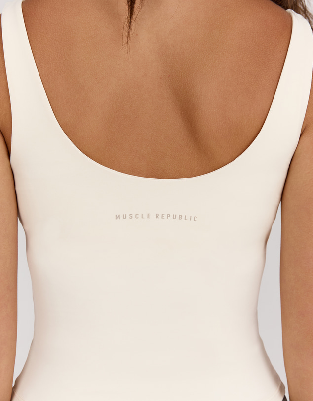 Muscle Republic - Aire V-Neck Top