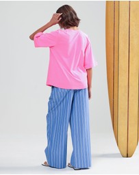 Binny - Yew T-Shirt
