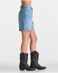 Wrangler - Mid Stevie Shorts