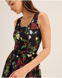 Review - Soiree Midi Dress