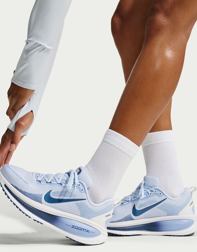 Nike - Vomero 18 - Women's