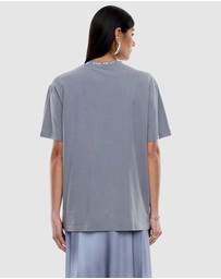 ENA PELLY - EP Python Tee