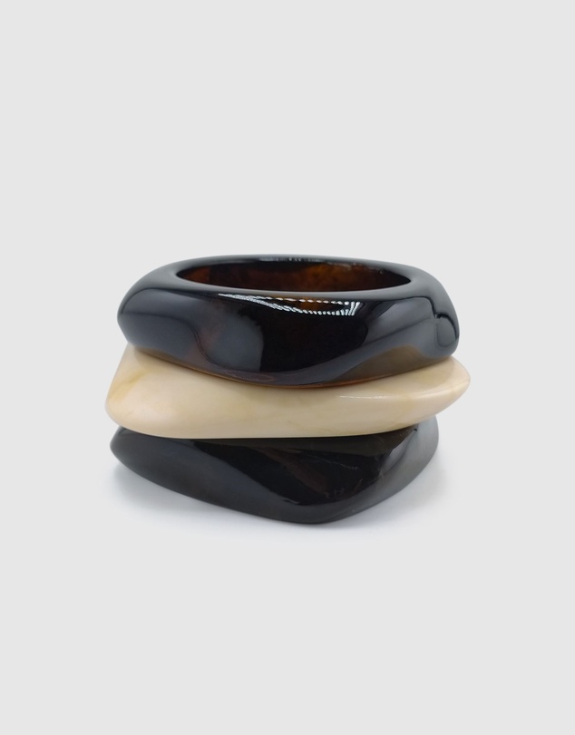 Izoa - Raven Bangle Stack