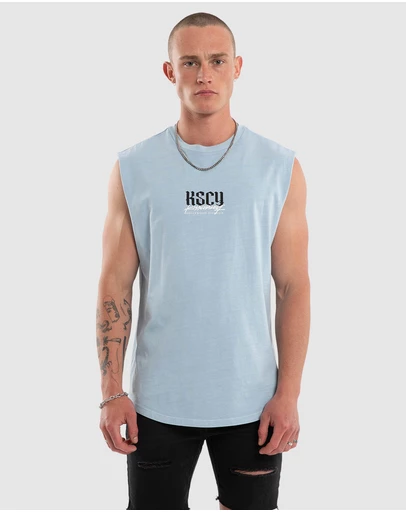 Kiss Chacey - Traditional Dual Curved Muscle Tee