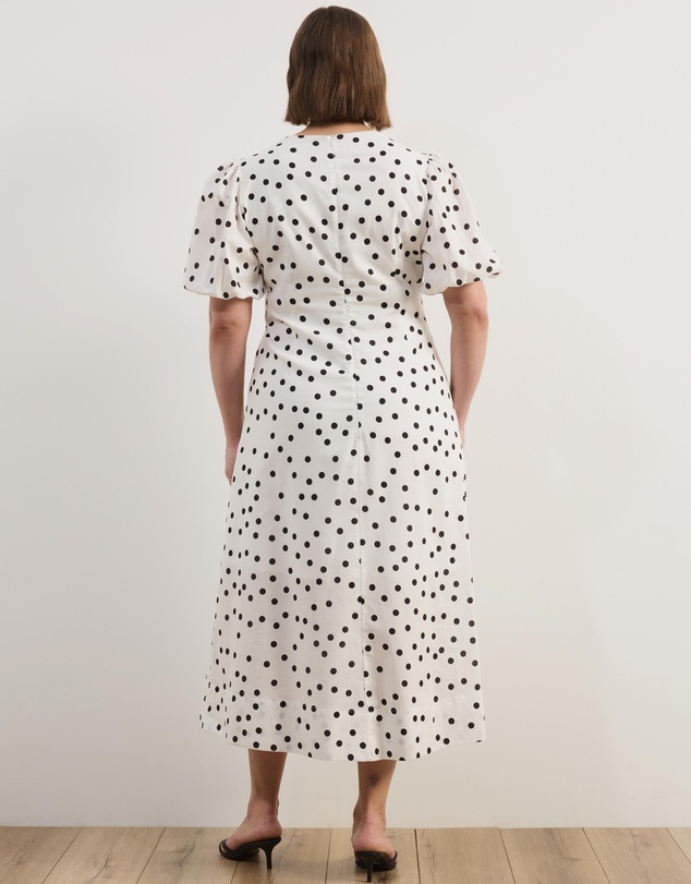 Atmos&Here Curvy - Stephanie Polka Dot Sweetheart Puff Sleeve Linen Blend Midi Dress