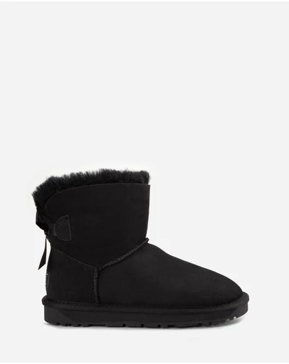Ozwear Connection Uggs - Ugg Classic Mini Bailey Bow Boots (Water Resistant)