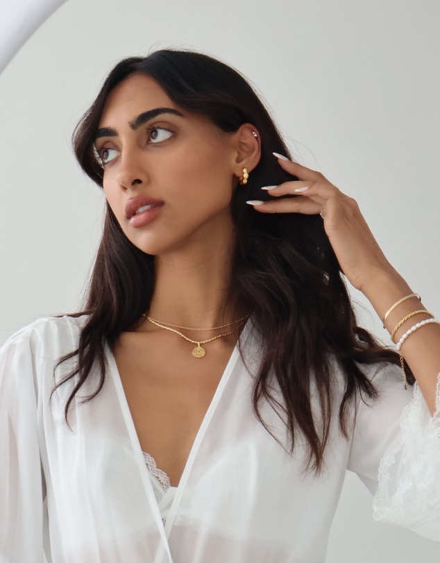 HOUSE OF SLANI - Dainty Freshwater pearl bracelet