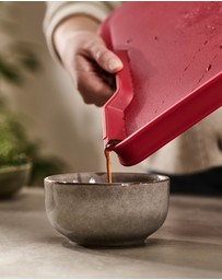 Joseph Joseph - Cut&Carve™ Plus Extra-Large Multi-function Chopping Board (Red)