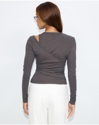 Dazie - Lucy LS Cutout Top