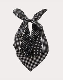 Petit Moments - Isabella Scarf