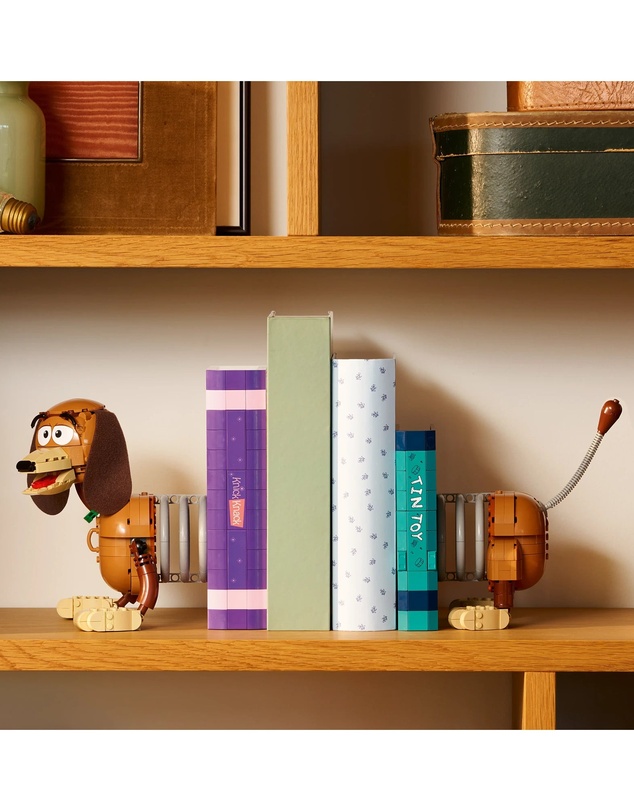 LEGO - 43301 Toy Story Slinky Dog Bookends