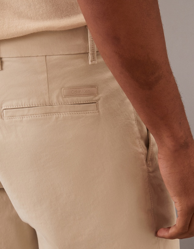Calvin Klein - Modern Twill Slim Chino Shorts