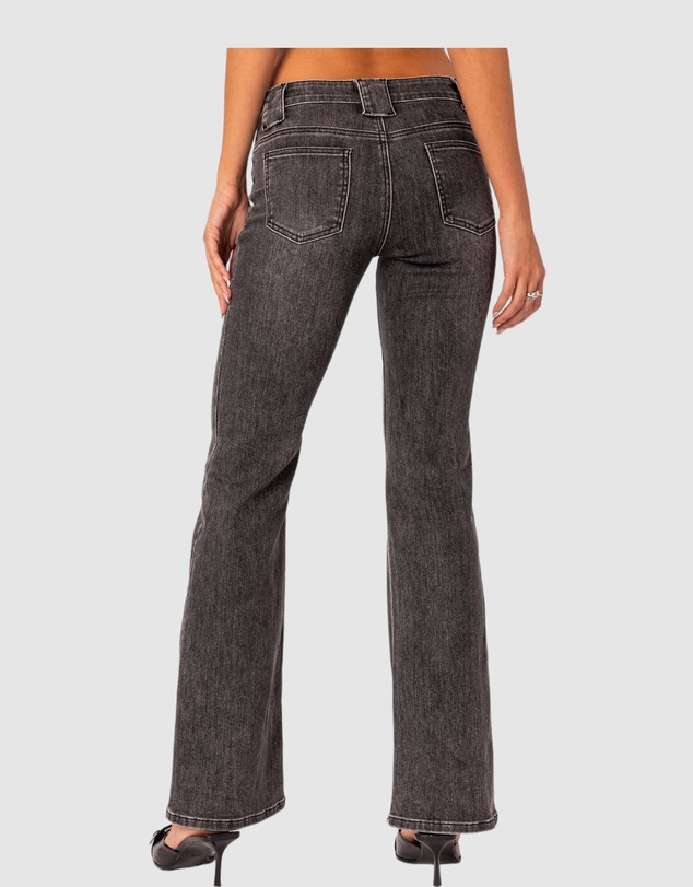 EDIKTED - Tatum Washed Low Rise Flare Jeans