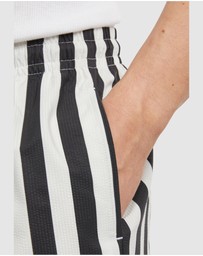 Urban Classics - Seersucker Swim Shorts