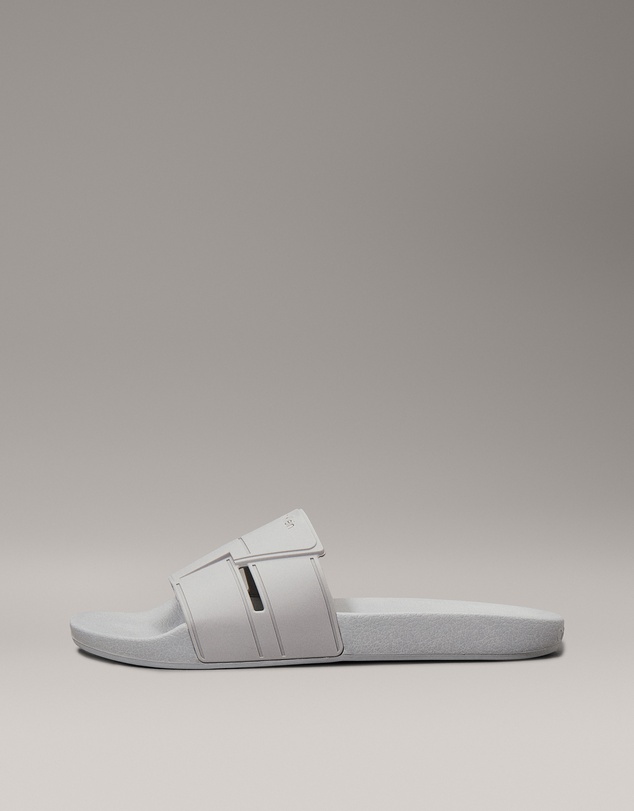 Calvin Klein - Embossed Logo Slides